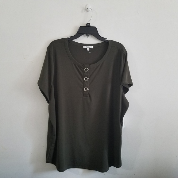 89th & Madison Tops - 89th & MADISON | Women's Olive Green Plus Size Top